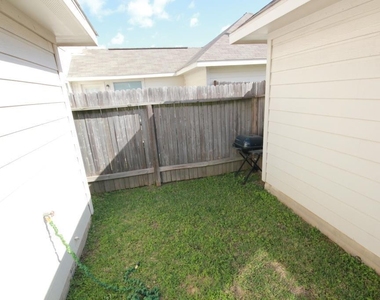 6418 Mountain Pines Lane - Photo Thumbnail 30