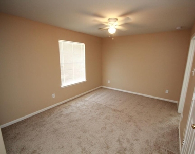 6418 Mountain Pines Lane - Photo Thumbnail 9