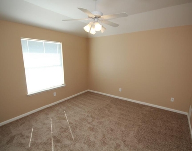 6418 Mountain Pines Lane - Photo Thumbnail 12