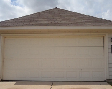 6418 Mountain Pines Lane - Photo Thumbnail 34