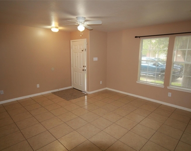 6418 Mountain Pines Lane - Photo Thumbnail 24