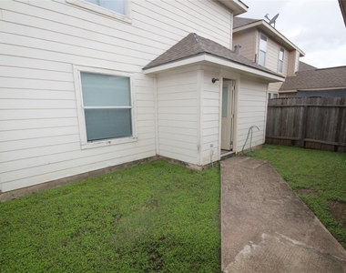 6418 Mountain Pines Lane - Photo Thumbnail 32