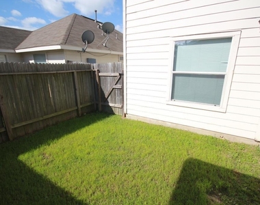 6418 Mountain Pines Lane - Photo Thumbnail 31