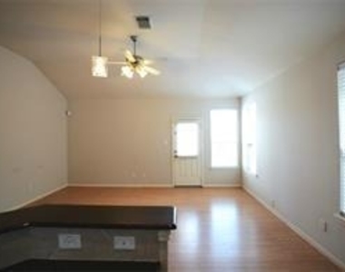 25202 Diamond Ranch Drive - Photo Thumbnail 3