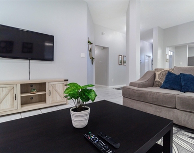 13414 Creek Springs Drive - Photo Thumbnail 2