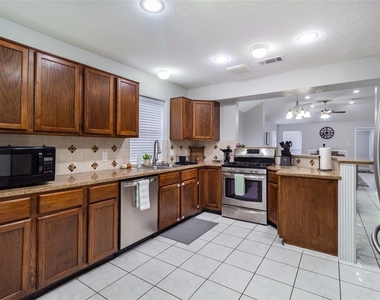 13414 Creek Springs Drive - Photo Thumbnail 8