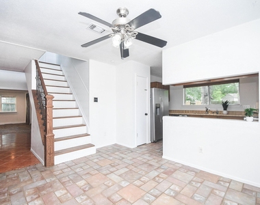 2406 Blue Mist Court - Photo Thumbnail 16