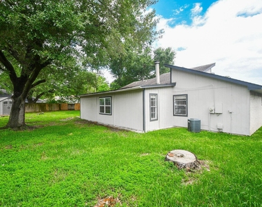2406 Blue Mist Court - Photo Thumbnail 28