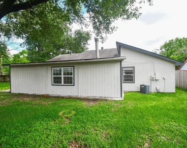 2406 Blue Mist Court - Photo Thumbnail 30