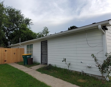 5319 Cherie Crest Court - Photo Thumbnail 1