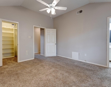 5102 Parsley Street - Photo Thumbnail 8