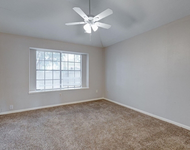 5102 Parsley Street - Photo Thumbnail 5