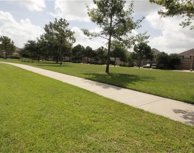 25254 Finchgrove Lane - Photo Thumbnail 30