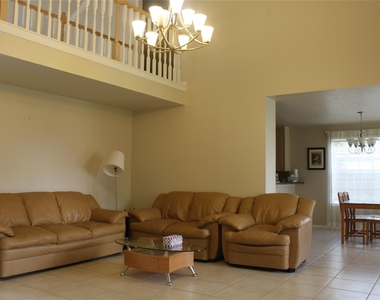 1723 Monvale Lane - Photo Thumbnail 2