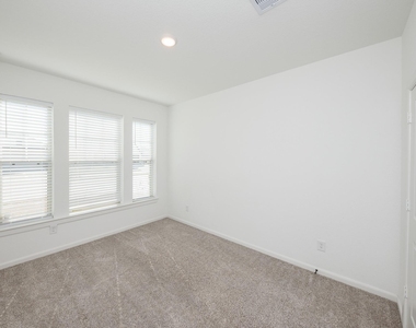 42514 Summer Crest Road - Photo Thumbnail 33