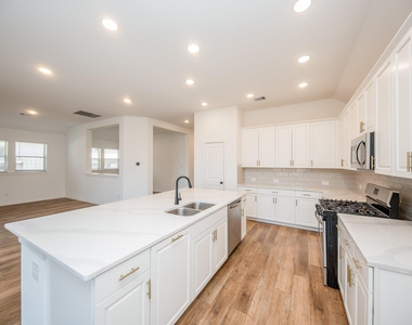 42514 Summer Crest Road - Photo Thumbnail 12