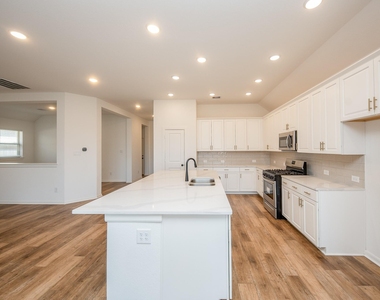 42514 Summer Crest Road - Photo Thumbnail 11