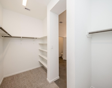 42514 Summer Crest Road - Photo Thumbnail 23