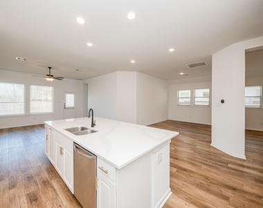 42514 Summer Crest Road - Photo Thumbnail 13