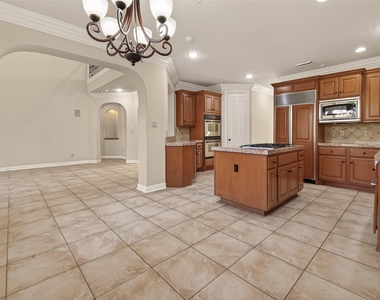2210 Bywater Drive - Photo Thumbnail 6