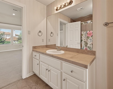 2210 Bywater Drive - Photo Thumbnail 32