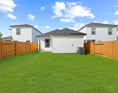1443 Acorn Meadow Street - Photo Thumbnail 14