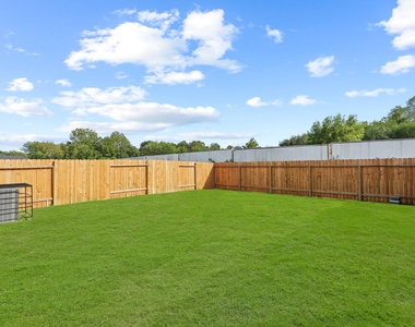 1443 Acorn Meadow Street - Photo Thumbnail 13