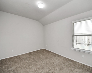 22827 Ginosa Trail - Photo Thumbnail 28
