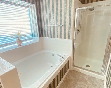 20723 Spring Rose Drive - Photo Thumbnail 25
