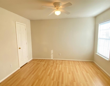 20723 Spring Rose Drive - Photo Thumbnail 28