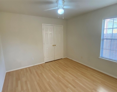 20723 Spring Rose Drive - Photo Thumbnail 32