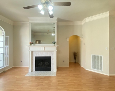 20723 Spring Rose Drive - Photo Thumbnail 13