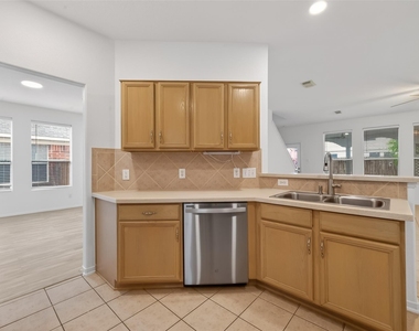 19530 Harvest Stream Way - Photo Thumbnail 14