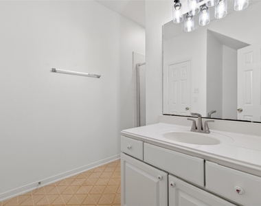 19530 Harvest Stream Way - Photo Thumbnail 23