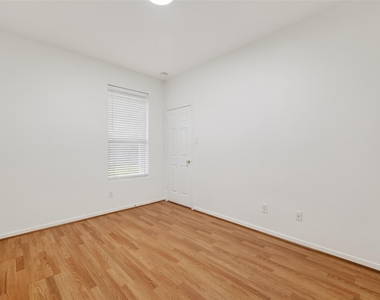 19530 Harvest Stream Way - Photo Thumbnail 21