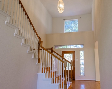 2918 Five Oaks Drive - Photo Thumbnail 16