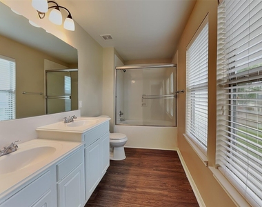 18302 Fair Grange Lane - Photo Thumbnail 13