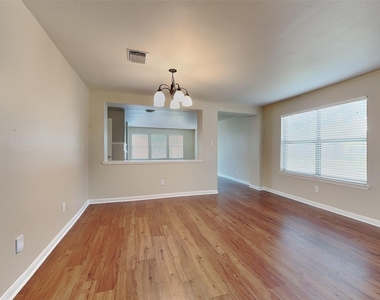 18302 Fair Grange Lane - Photo Thumbnail 3