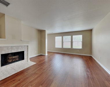 18302 Fair Grange Lane - Photo Thumbnail 5