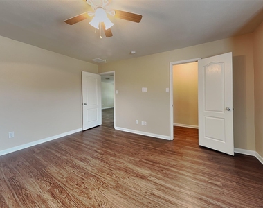 18302 Fair Grange Lane - Photo Thumbnail 17