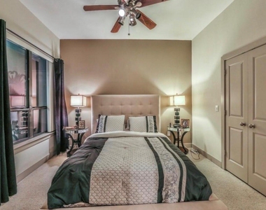 1901 Post Oak Boulevard - Photo Thumbnail 9