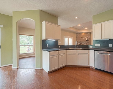 14403 Vlasta Street - Photo Thumbnail 22