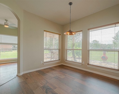 14403 Vlasta Street - Photo Thumbnail 9