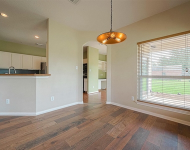 14403 Vlasta Street - Photo Thumbnail 10