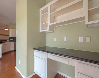 14403 Vlasta Street - Photo Thumbnail 16