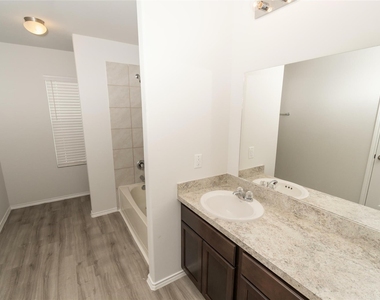 17134 Hailey Harbor Drive - Photo Thumbnail 8