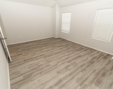 17134 Hailey Harbor Drive - Photo Thumbnail 7