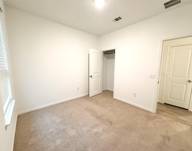 1348 Bright Hill Drive - Photo Thumbnail 10
