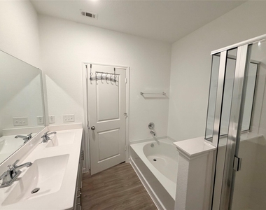 1348 Bright Hill Drive - Photo Thumbnail 17