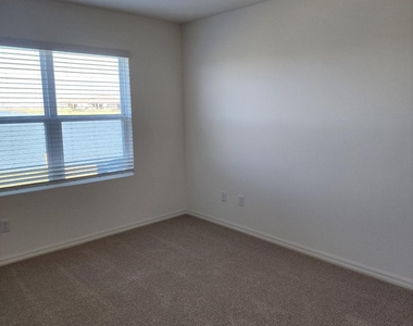 4946 Barr Street - Photo Thumbnail 7